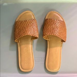 Womens size 9 worn once good condition!